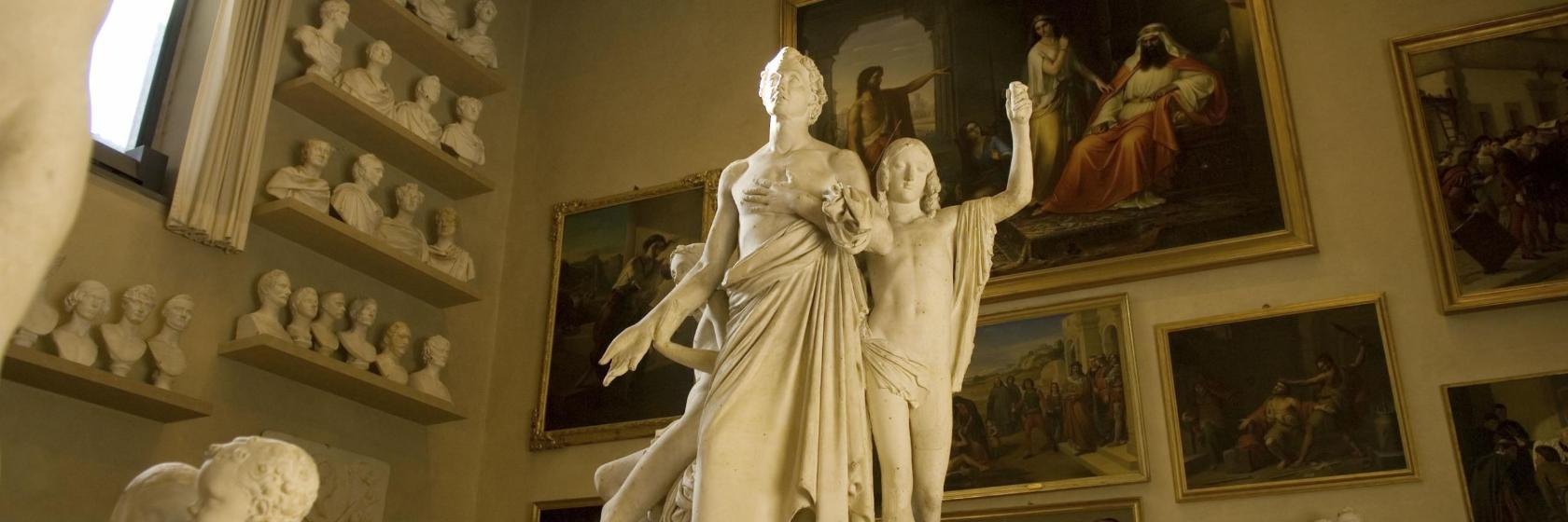 アカデミア美術館